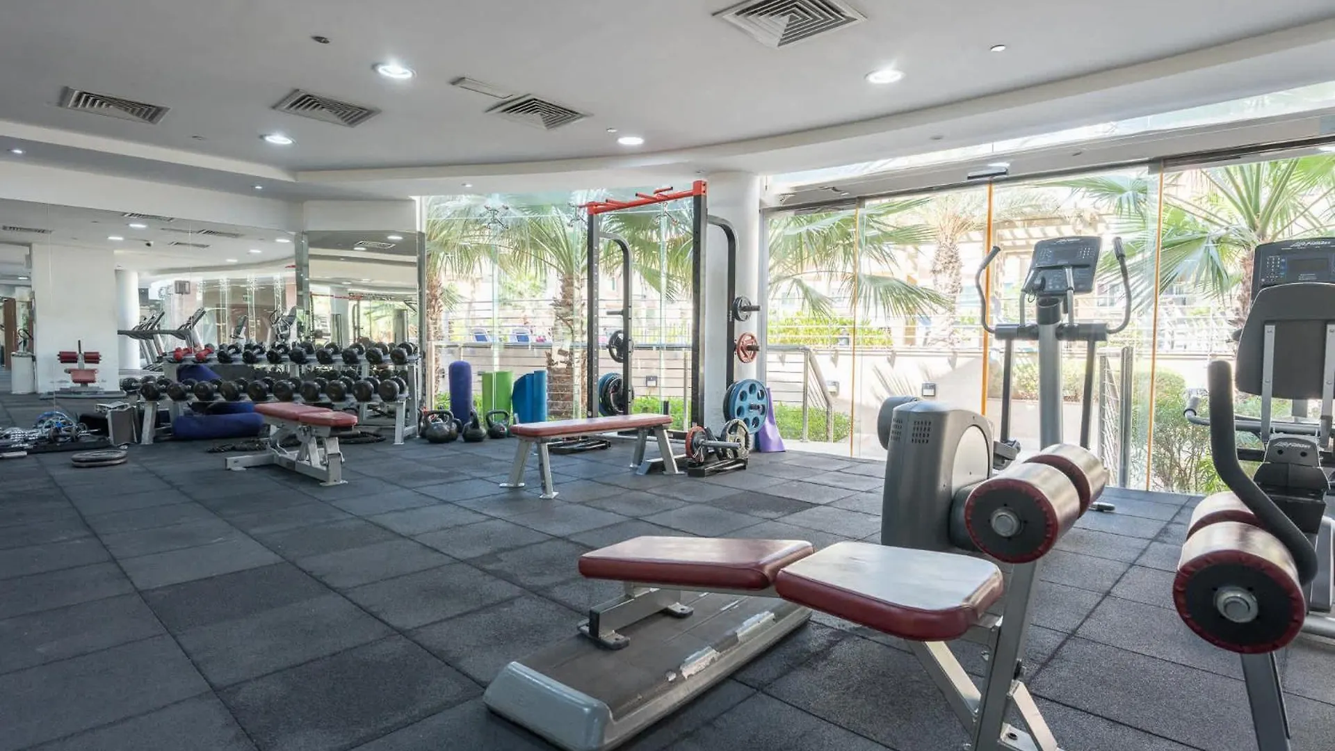 Apartment Spacious Studio At Imperial Residence In Jvt That Sleeps 4 Dubai