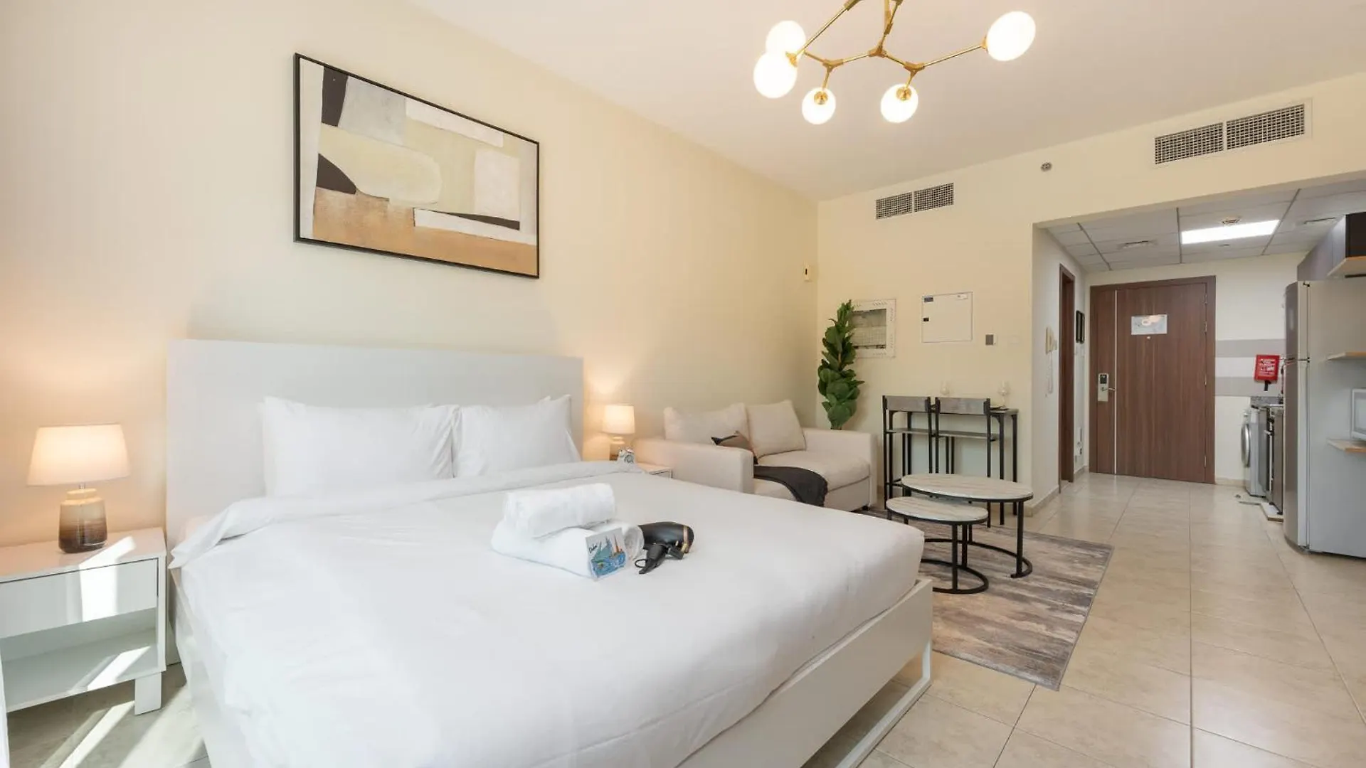 Apartment Spacious Studio At Imperial Residence In Jvt That Sleeps 4 Dubai