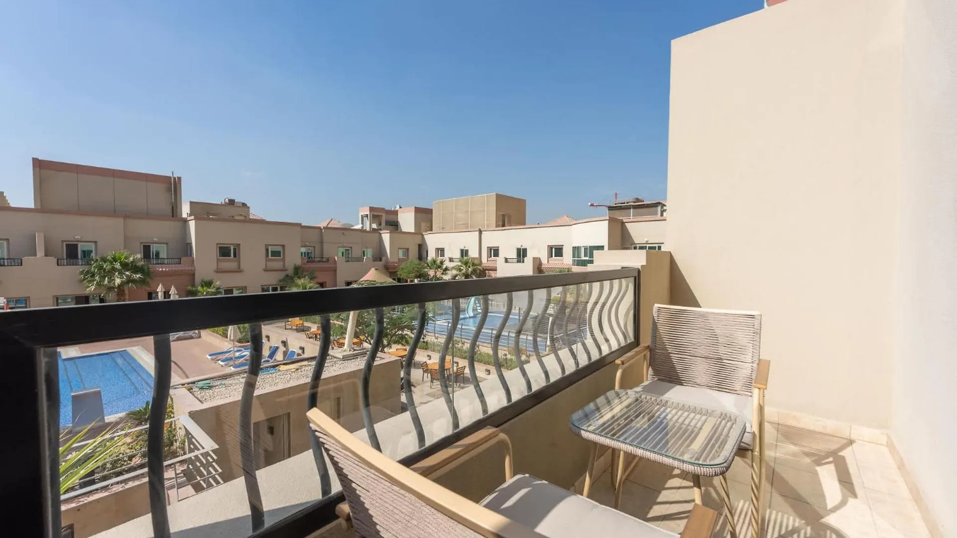 Spacious Studio At Imperial Residence In Jvt That Sleeps 4 Dubai 0*,