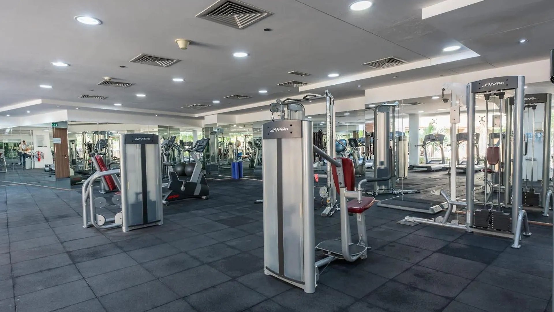 דובאי Spacious Studio At Imperial Residence In Jvt That Sleeps 4